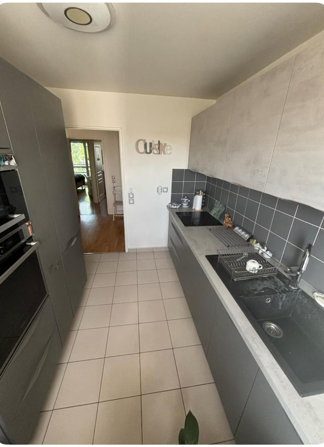 Logement A Cote De L'Aeroport Orly アティス・モンス エクステリア 写真